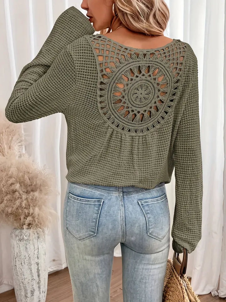 Belen - Elegant Ibiza style blouse with V-neck